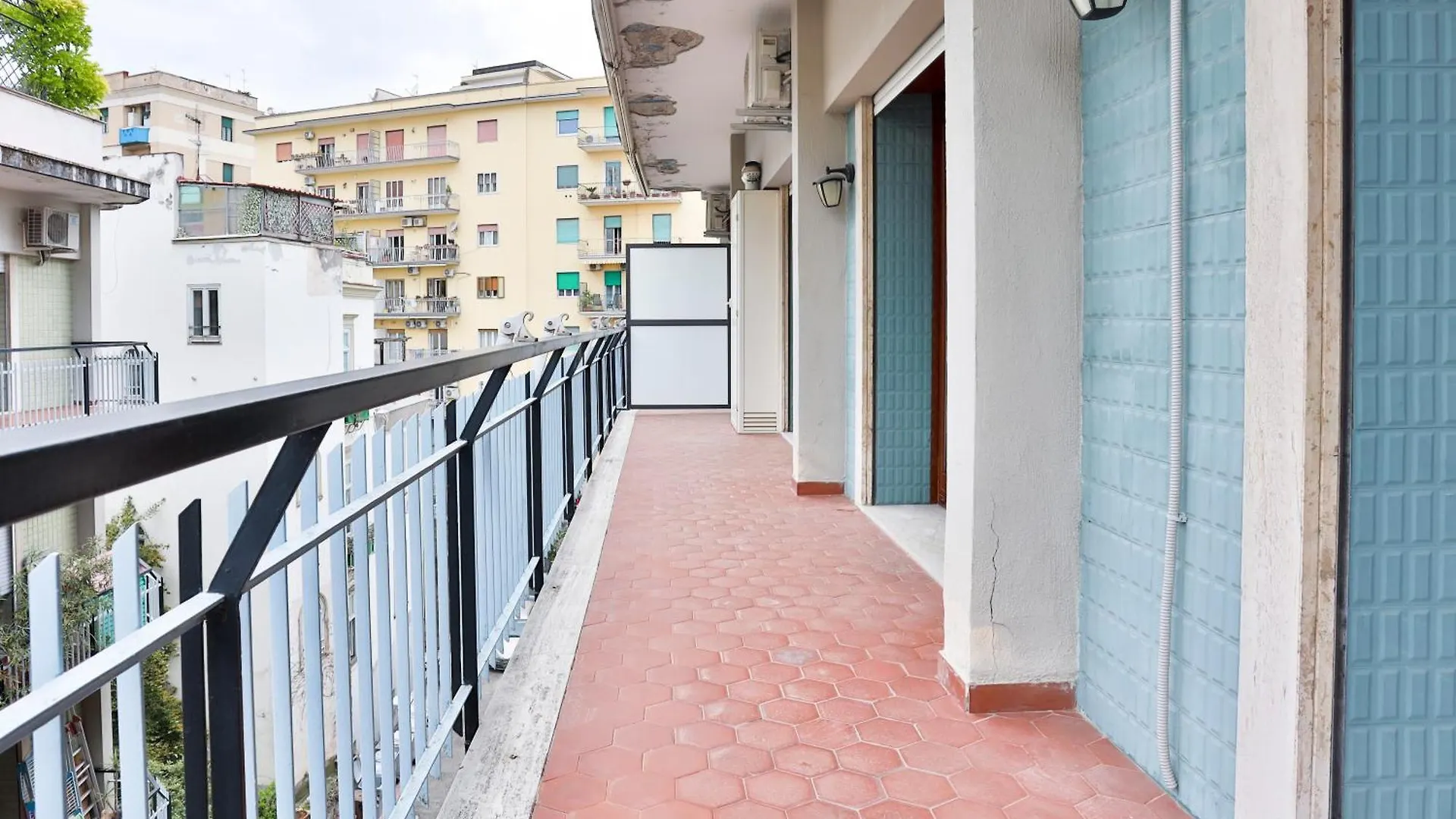 Casa Chiara - Materdei & Salvator Rosa Metro Apt Naples Apartment