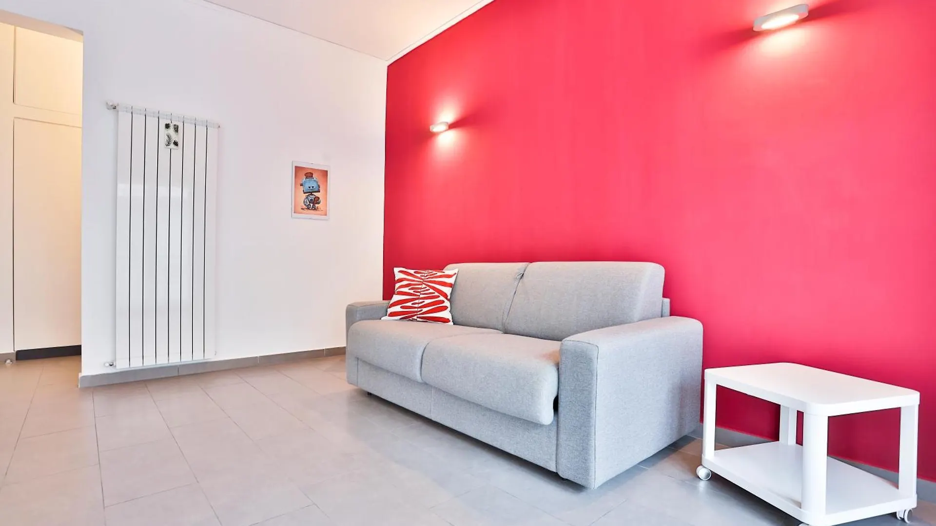 Casa Chiara - Materdei & Salvator Rosa Metro Apt Napoli İtalya
